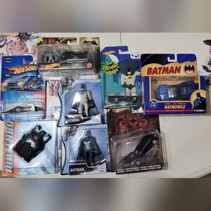 8 Piece Batman Bundle